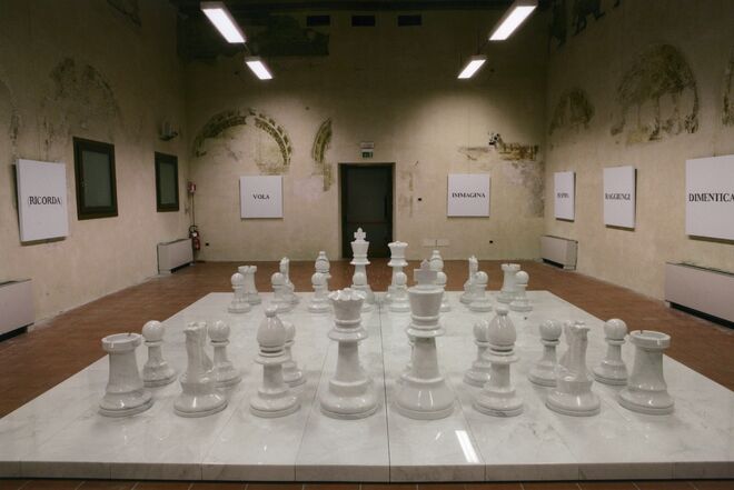 Instruction Paintings, Yoko Ono, 1999/2008. Vista da instalação na exposição Yoko Ono: sognare, Museo di Santa Caterina, Treviso, Itália, entre 29 de setembro de 2007 e 7 de janeiro de 2008. 