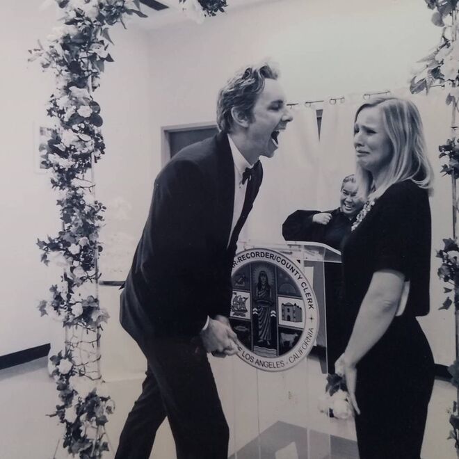 Kristen Bell e Dax Shepard, em 2013. 