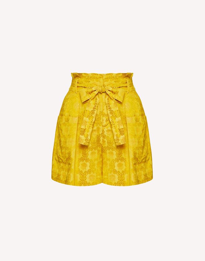 Calções, €395, Red Valentino