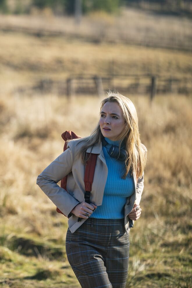 Temporada 3 episódio 5 | Calças Givenchy, camisola Courreges e saco Sandqvist