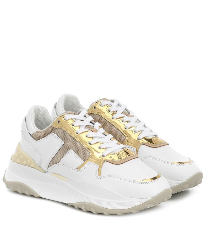  Ténis Tods, agora €399 (antes, €570) em mytheresa.com