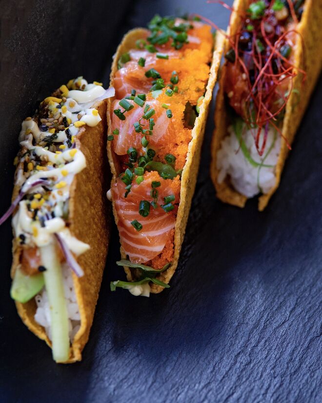 Os tacos japoneses são um dos destaques do menu do Sushi do Bairro