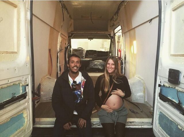 Vasco e Sofia começaram a namorar e a dormir na caravana.