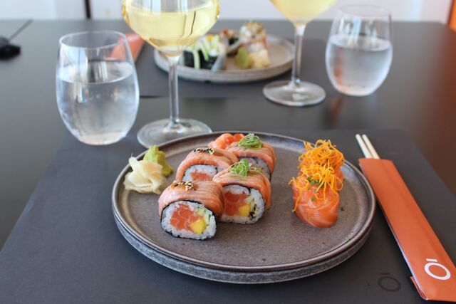 Sushi e sashimi, a especialidade do chef.
