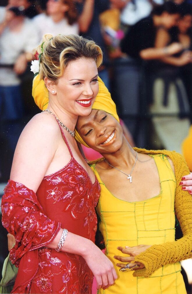 Com a atriz Erykah Badu, na passadeira vermelha dos Screen Actors Guild Awards.