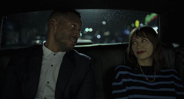 Marlon Wayans e Rashida Jones em On the Rocks (2020)