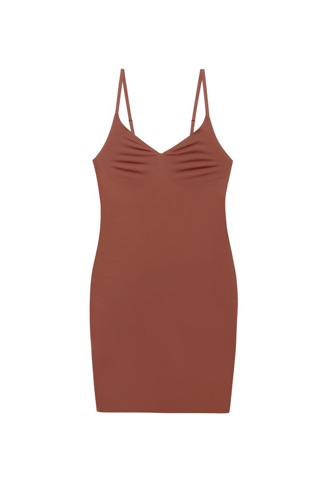 Vestido modelar de alças, €55