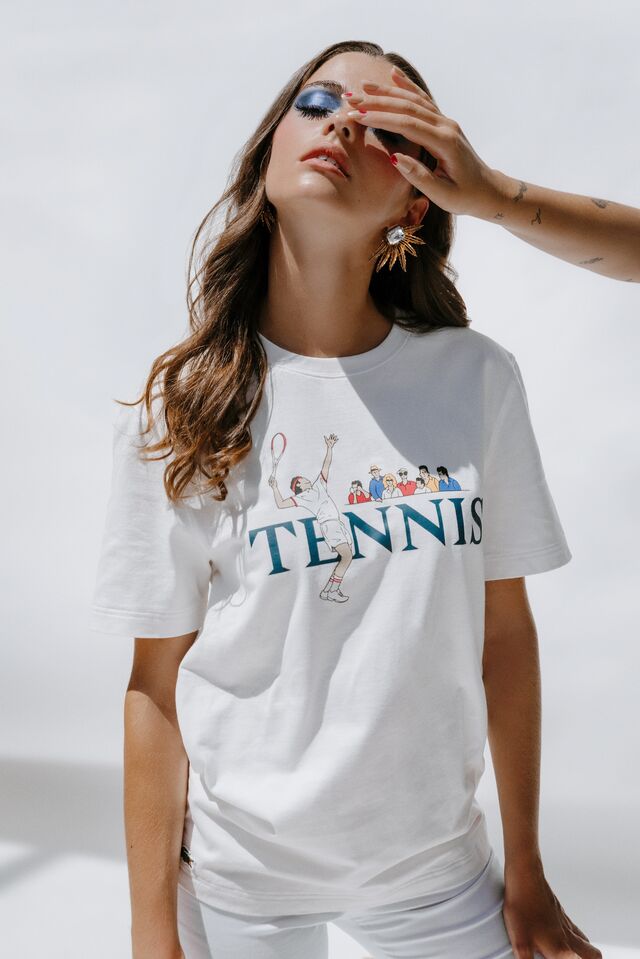 T-shirt, Lacoste. Brincos, Du Chic à vendre