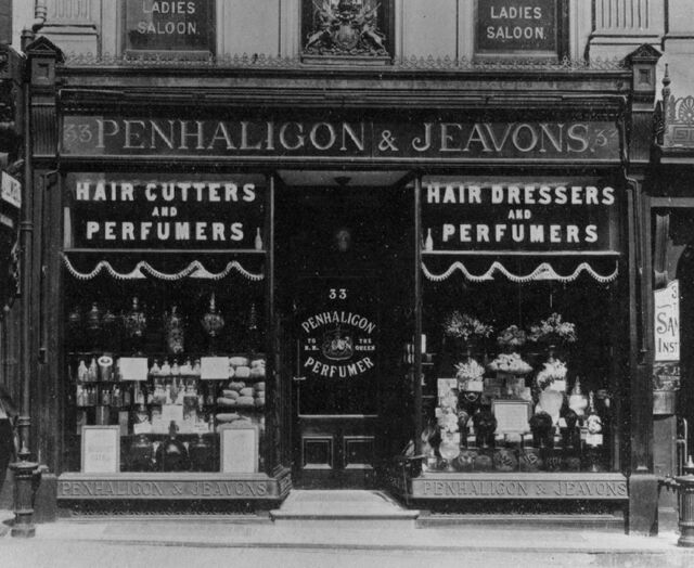 A loja que inaugurou em 1870, em Jermyn Street & St James’s Street, Londres.