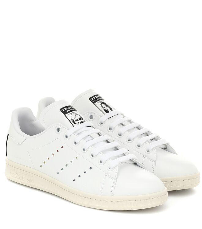 Ténis, €175, Adidas Stan Smith x Stella McCartney em mytheresa.com