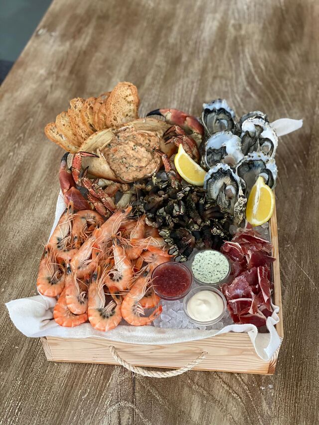 O chef Manel Perestrello, do Boato, irá preparar uma mariscada para casa.