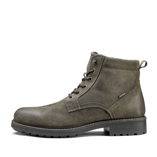 Botas Gore-Tex, €139,50, Ara