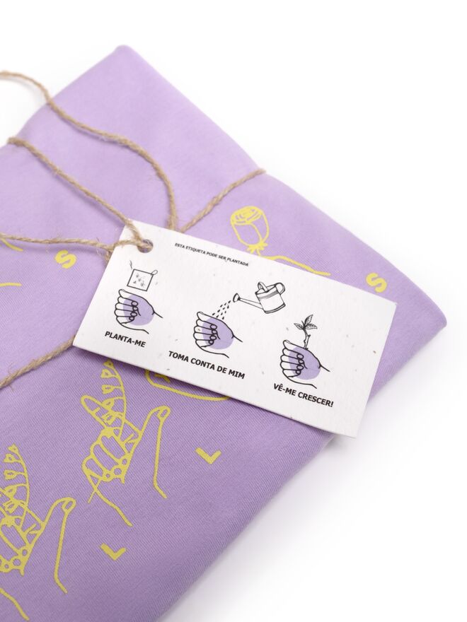 T-shirt, €35, Les Filles x Bastian