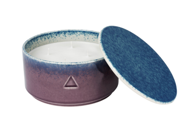 Vela de figo e cipreste, €22, OSYNLIG em co-criação com Ben Gorham, Ikea