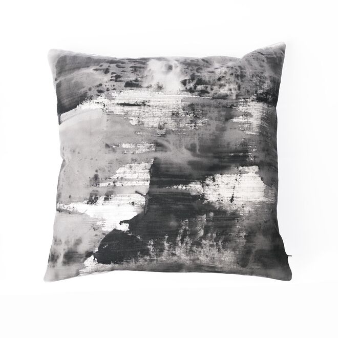 Almofada, €57, Ater, na SCAR-ID Store