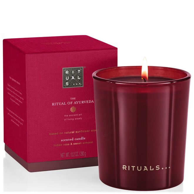 Vela aromática, €19,95, Rituals