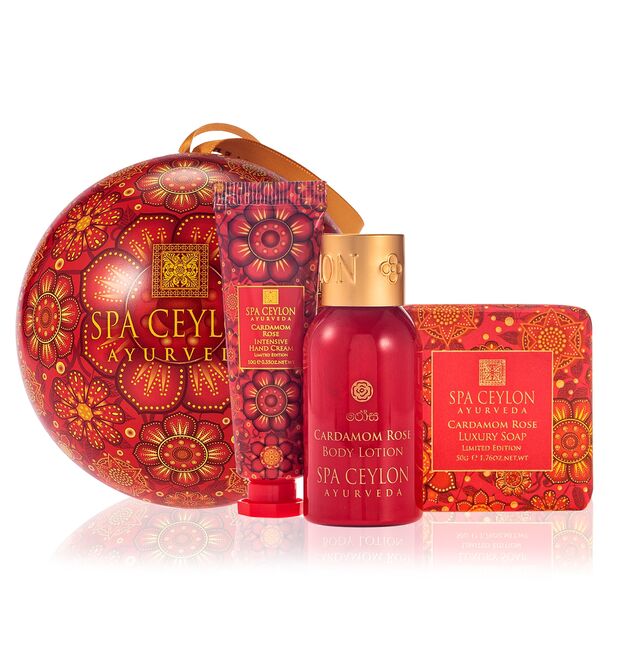 Kit Cardamom Rose Festive Globe, €19,99, Spa Ceylon