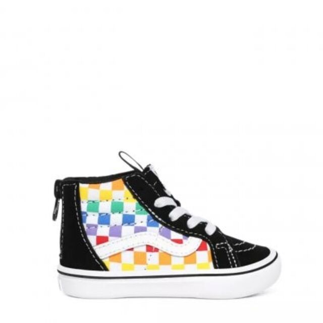 Vans Comfycush Checkerboard, a partir de €55 na Petit Pied
