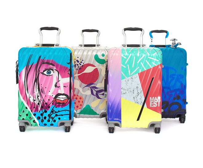 Vale de 50€, o preço de aquisição de um filtro de água, que a Waves For Water irá entregar às comunidades do Sudeste Asiático. É uma iniciativa da TUMI, e pode ou não ganhar uma das 26 malas de viagem personalizadas por 11 artistas, mas está a contribuir para uma boa causa.