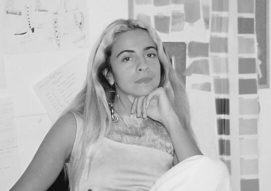 Constança Entrudo: “Sou bastante compreensiva quando alguém não pode comprar uma peça [minha] e compra na Zara”