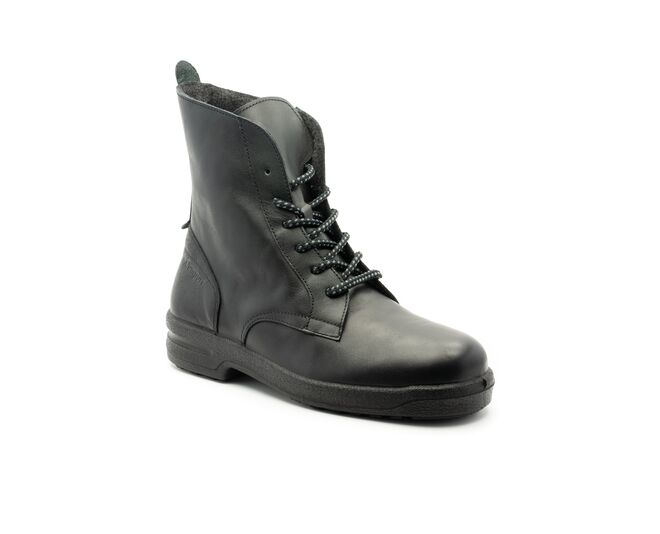 Botins, €65, Camport