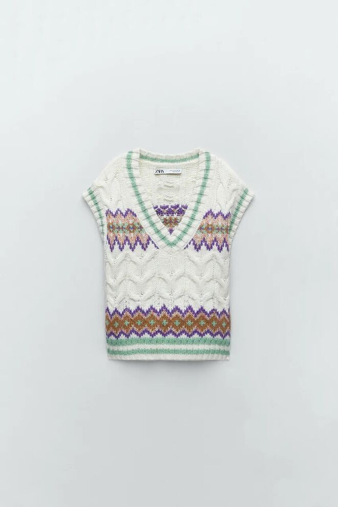 Colete de malha, €25,95, Zara