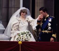 A história do segundo vestido de casamento de Diana que ficou perdido para sempre