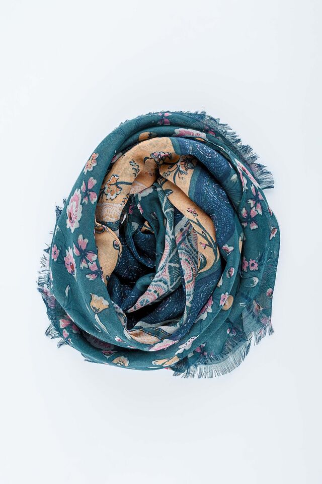 Lenço, €12,99, Natura