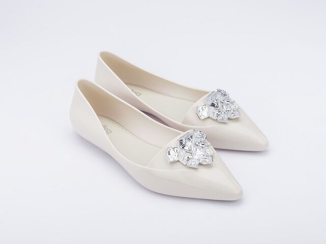 Sapatos, €79, Melissa