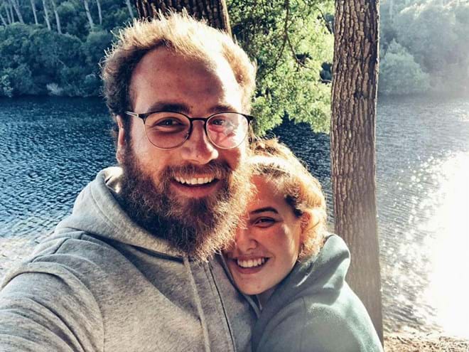 Francisco e Carlota, 29 e 23 anos.
