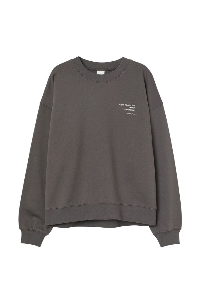 Camisola, €19,99, Yrsa Daley-Ward x H&M