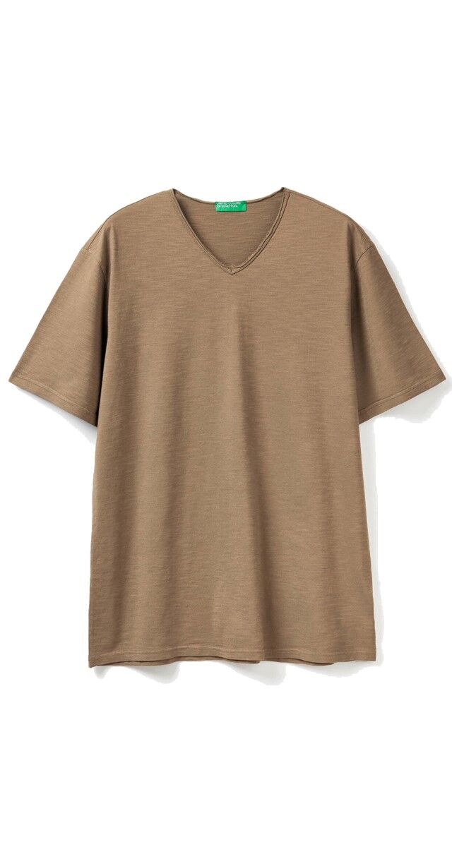 T-shirt em algodão, € 15,95, United Colors of Benetton