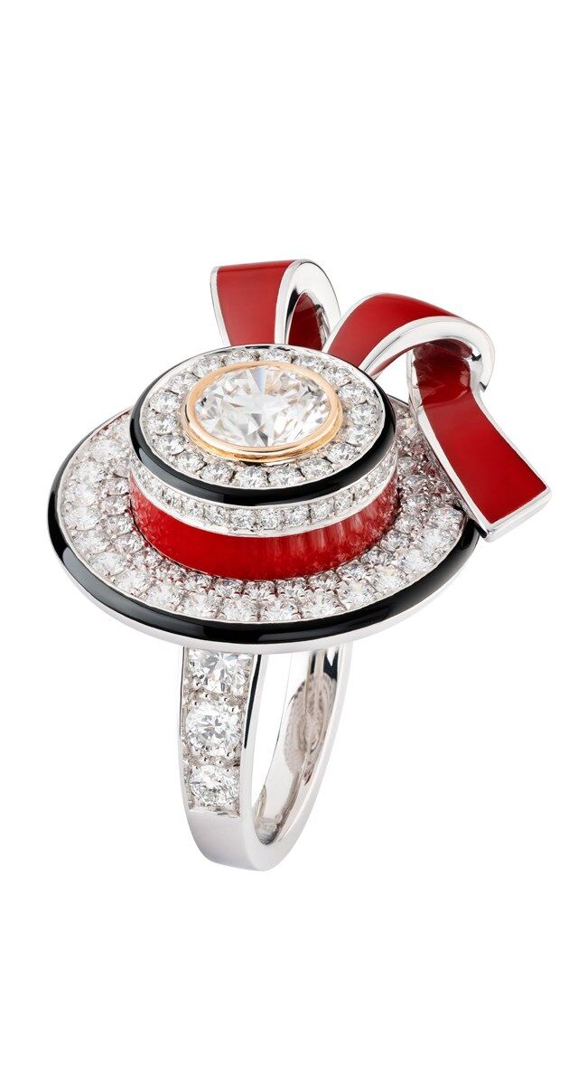 Anel Ruban Canotier em ouro branco e rosa com diamantes e laca, coleção Escale à Venise, Chanel Haute Joaillerie