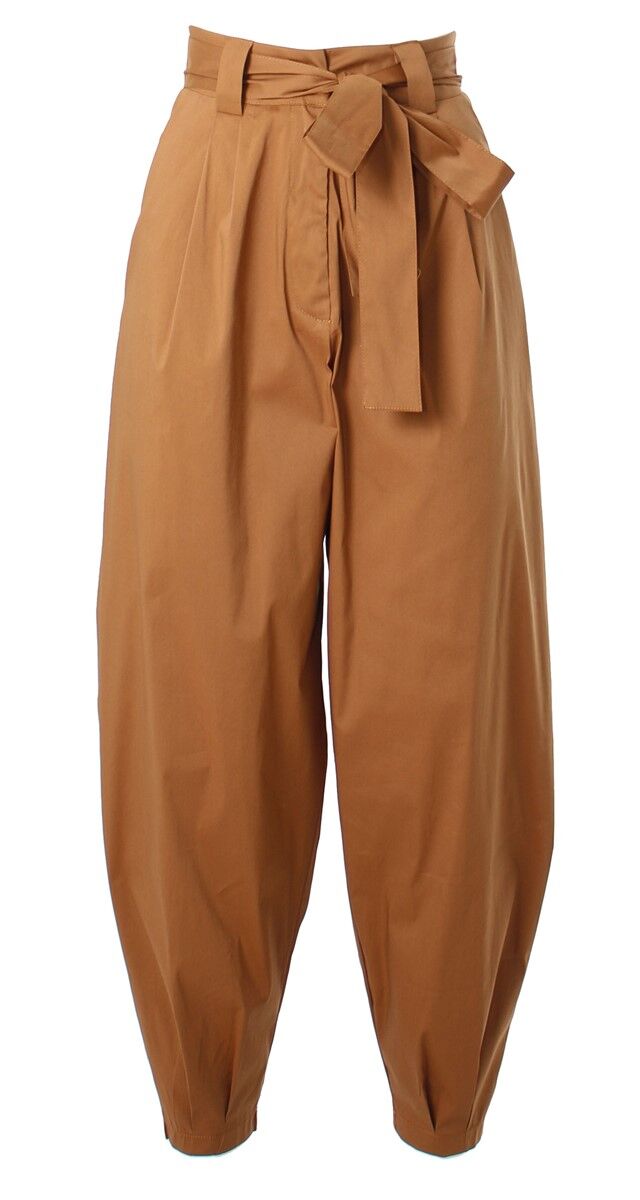 Calças em algodão, €103,14, Kocca.