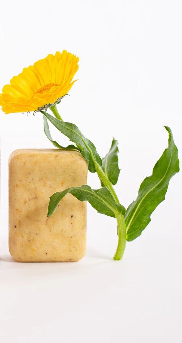 Para a mãe amante da natureza | Champô sólido Hidratante & Reparados, €12,95, [Ph]Act.