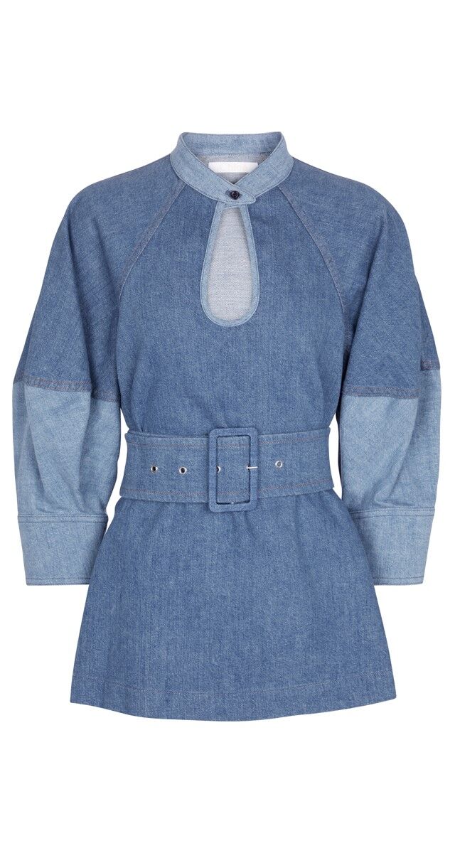 Camisa em ganga, €750, Chloé.