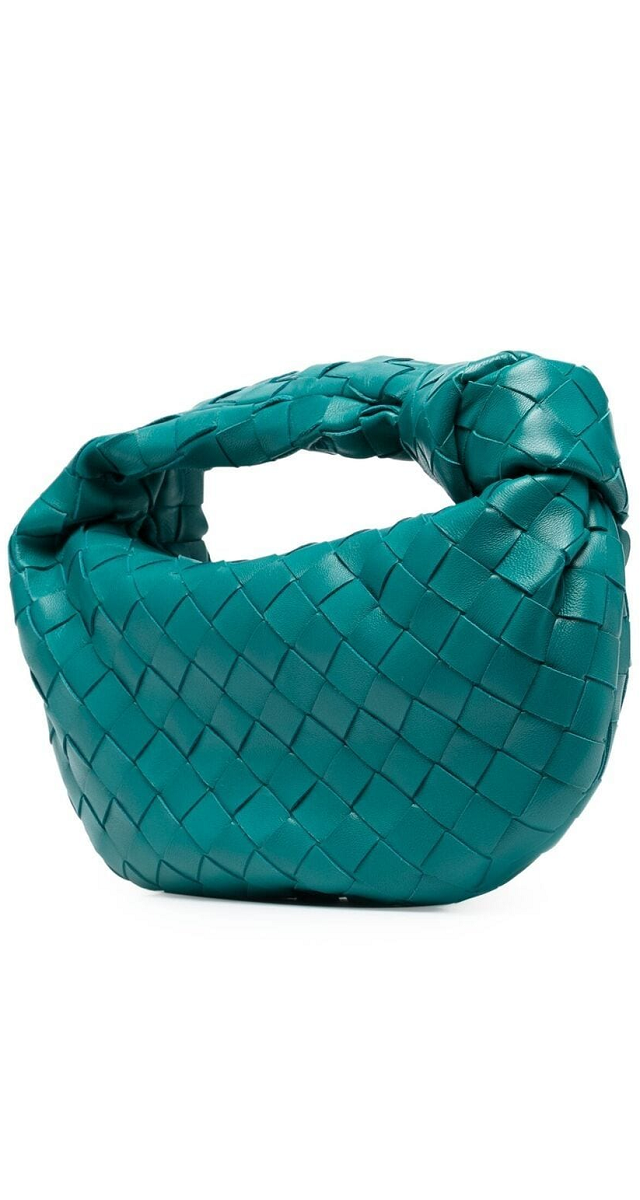 Carteira Mini Jodie em pele, €1400, Bottega Veneta na Stivali.