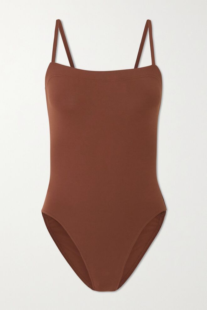 Tendência: Minimal. Fato de banho, €260, Eres em Netaporter.com.