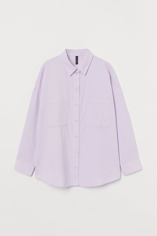 Camisa oversize em bombazina, antes €19,99, agora €9,99, H&M
