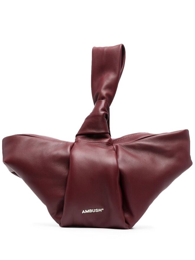 Carteira, antes €951, agora €618, Ambush, em farfetch