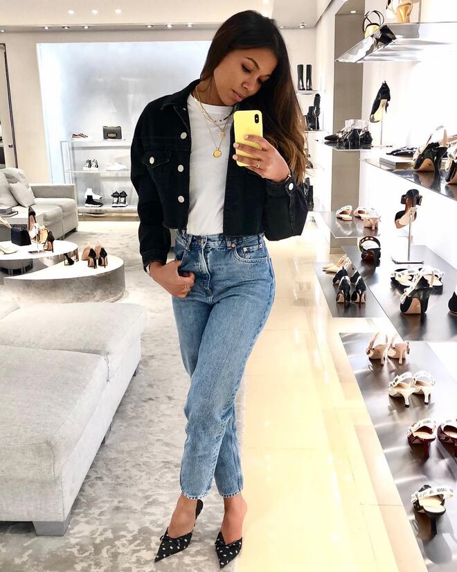 Cora Gauthier é casada com o jogador Karim Benzema, que joga na seleção francesa.