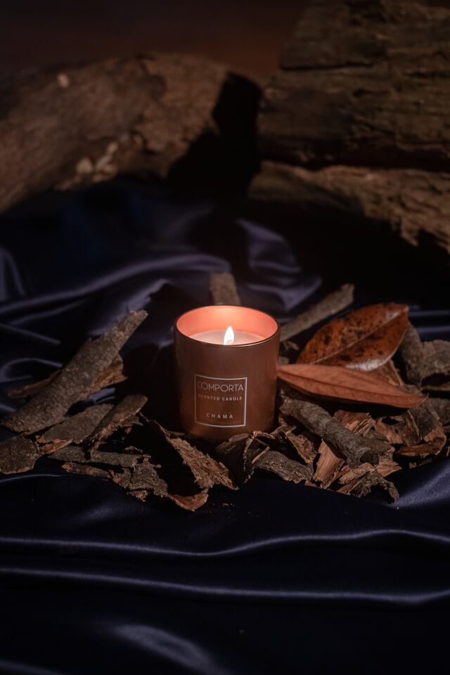 Vela e perfume para a casa Chama, Comporta Perfumes.