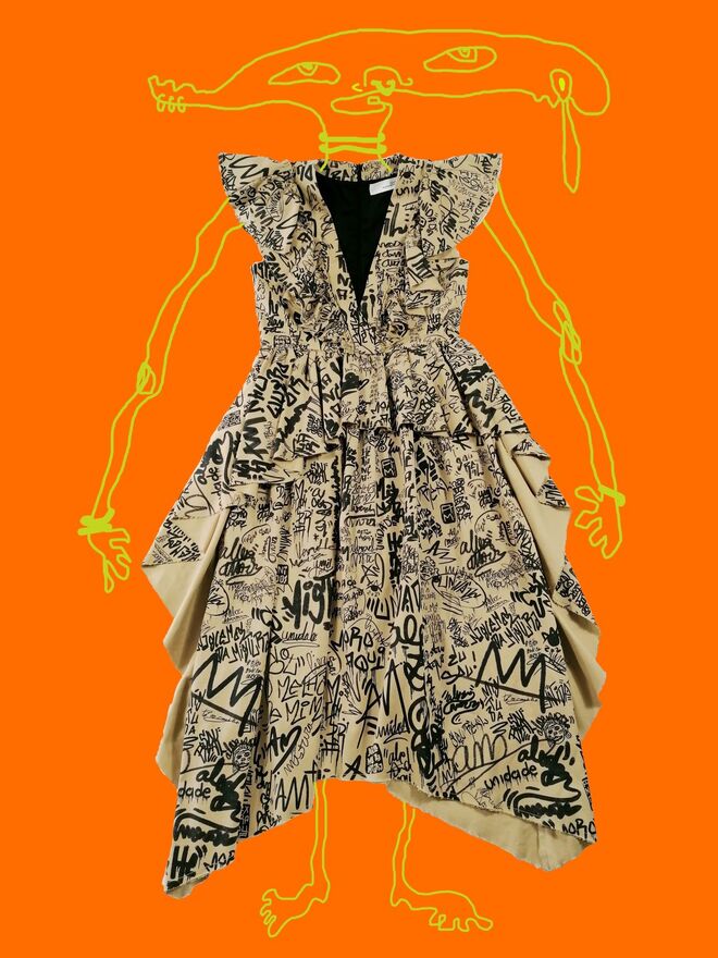 €275, Alexandra Moura. 