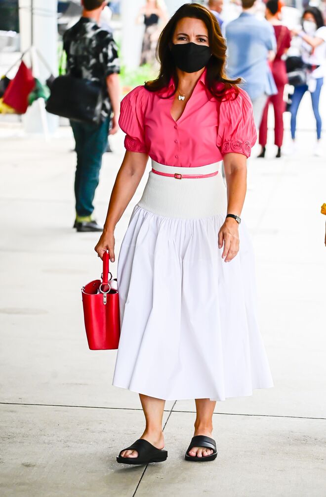 Kristin Davis nas filmagens de 'And Just Like That'.