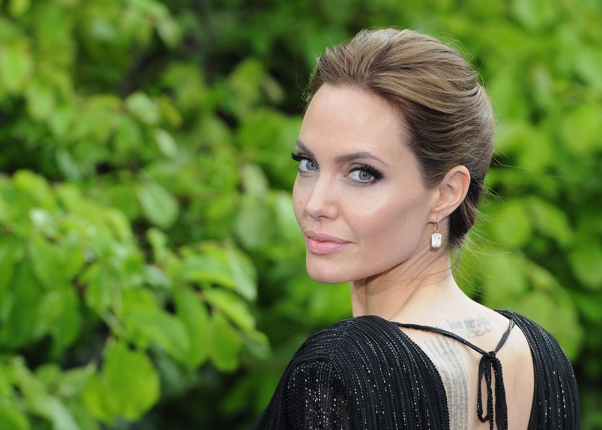 Angelina Jolie, atriz, ceneasta e ativista humanitária.