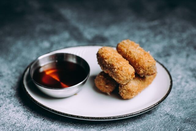 Croquetes cremosos de pato.