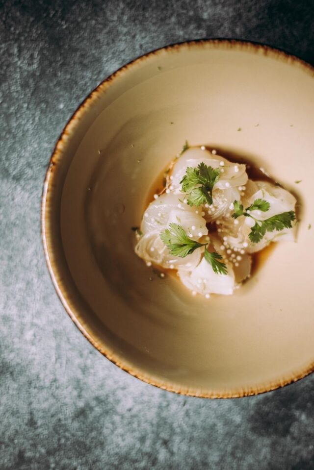 Ceviche de vieiras japonesas