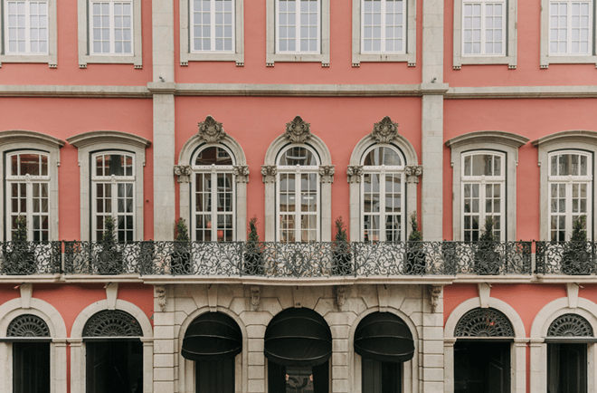 A fachada do Torel Palace.