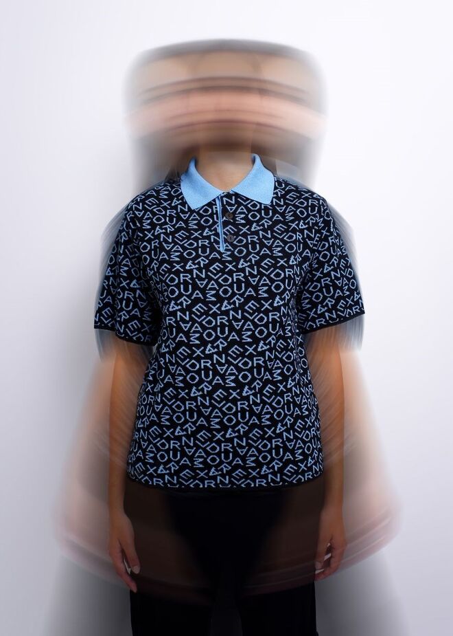 Polo em malha de algodão, €130, Alexandra Moura.