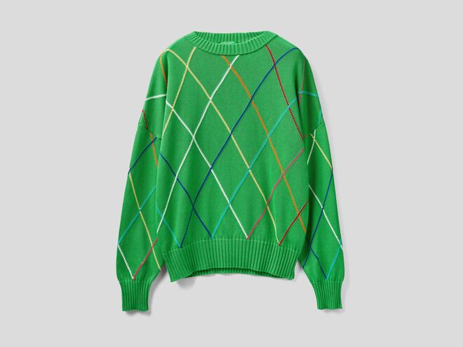 Camisola em malha de algodão, € 69,95, Benetton.